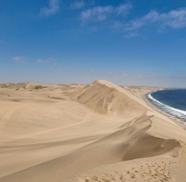 Nachhaltiger Tourismus in Namibia: Zwischen Naturschutz, Entwicklung und kolonialem Erbe