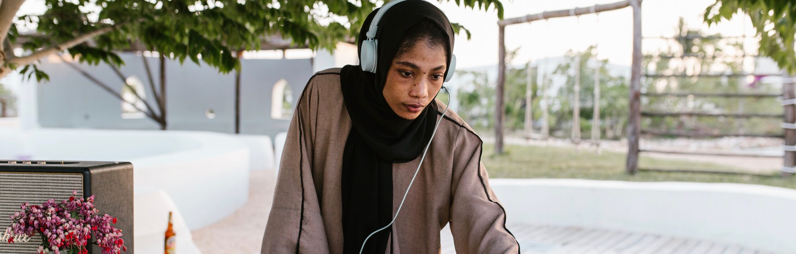 Hijaz Rapper Meet ‘the Hijab DJ’ breaking gender stereotypes in Tanzania - ONE.org ...